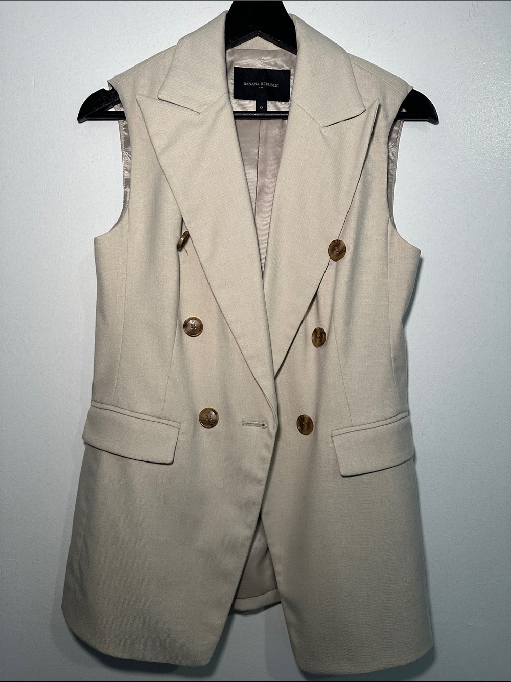 Banana Republic Sleeveless Double-Breasted Vest in Cream with Gold Buttons